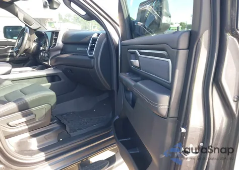 2022 Ram 1500 Big Horn 4X2 5'7 Box z USA, uszkodzony, nr VIN 1C6RREFTXNN254540